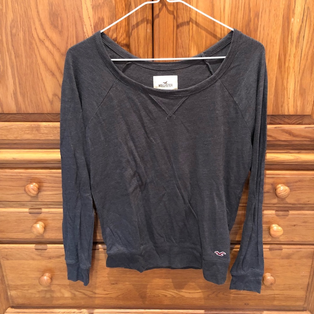 Hollister charcoal gray long sleeve shirt